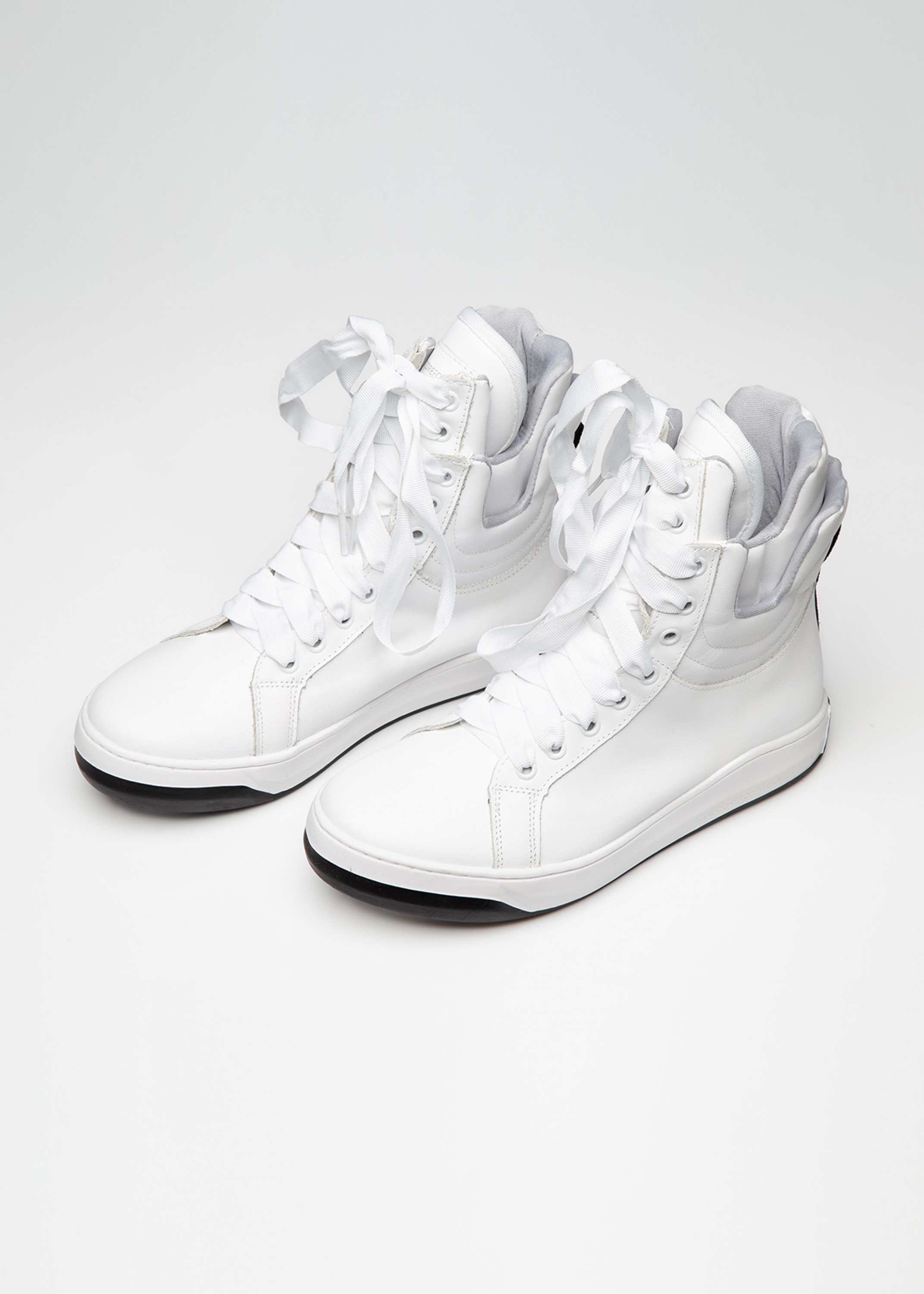 Bota Collab Juju Salimeni Hardcorefootwear 3767F Confort Slim Branco