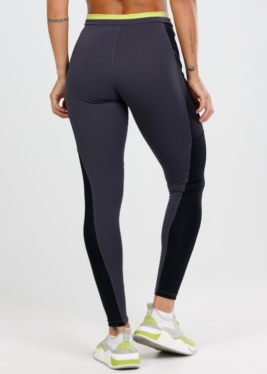 Calça Legging Consistency em Emana Cinza com Bolso