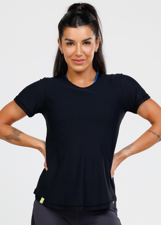 Blusa Keep Going Manga Curta Preto